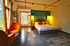 Peppy Nomads luxuria, Banjar