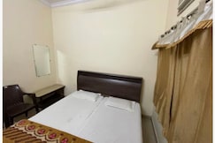 Hotel Bhagirath, Varanasi