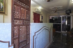 Hotel RICHIE RICH, Nagoa, Diu