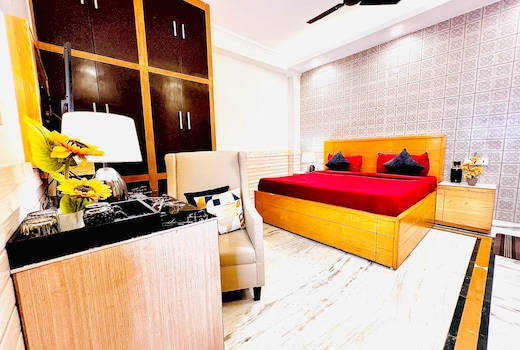 Divine Inn Hotel & Service Apartments, Rajouri Garden