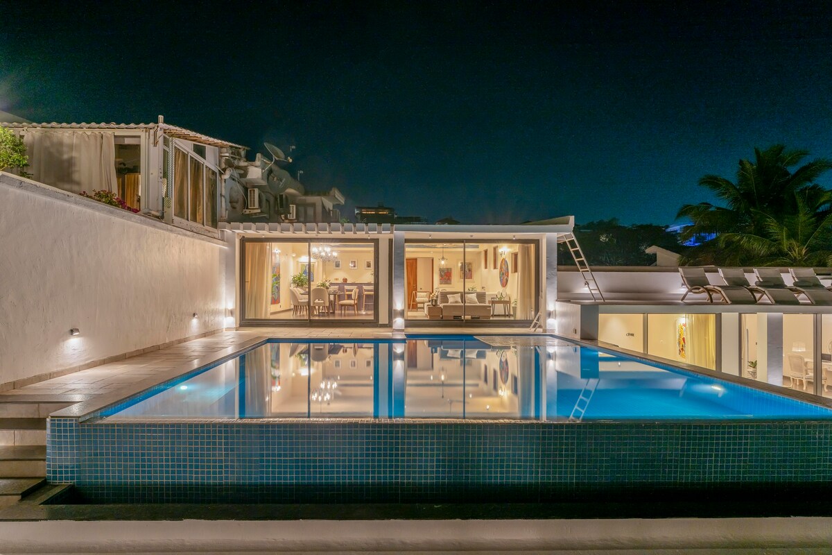 Staymaster Sea La Vie  Infinity Pool  Sea View - Tap to explore photos