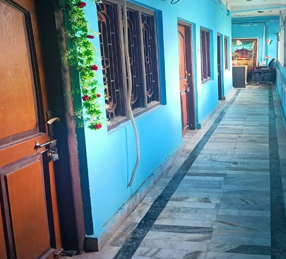 Kashinath Lodge - Tap to explore photos