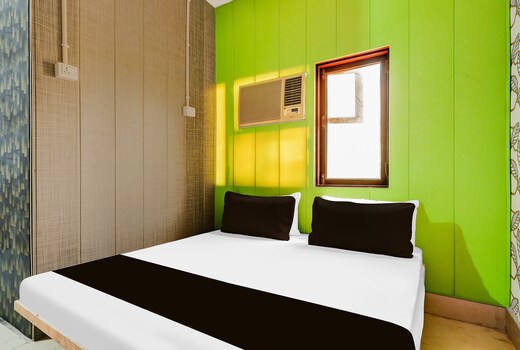 Hotel O Shotel