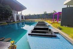 The Democracy Hotels, Resort & Convention Centre, Nashik