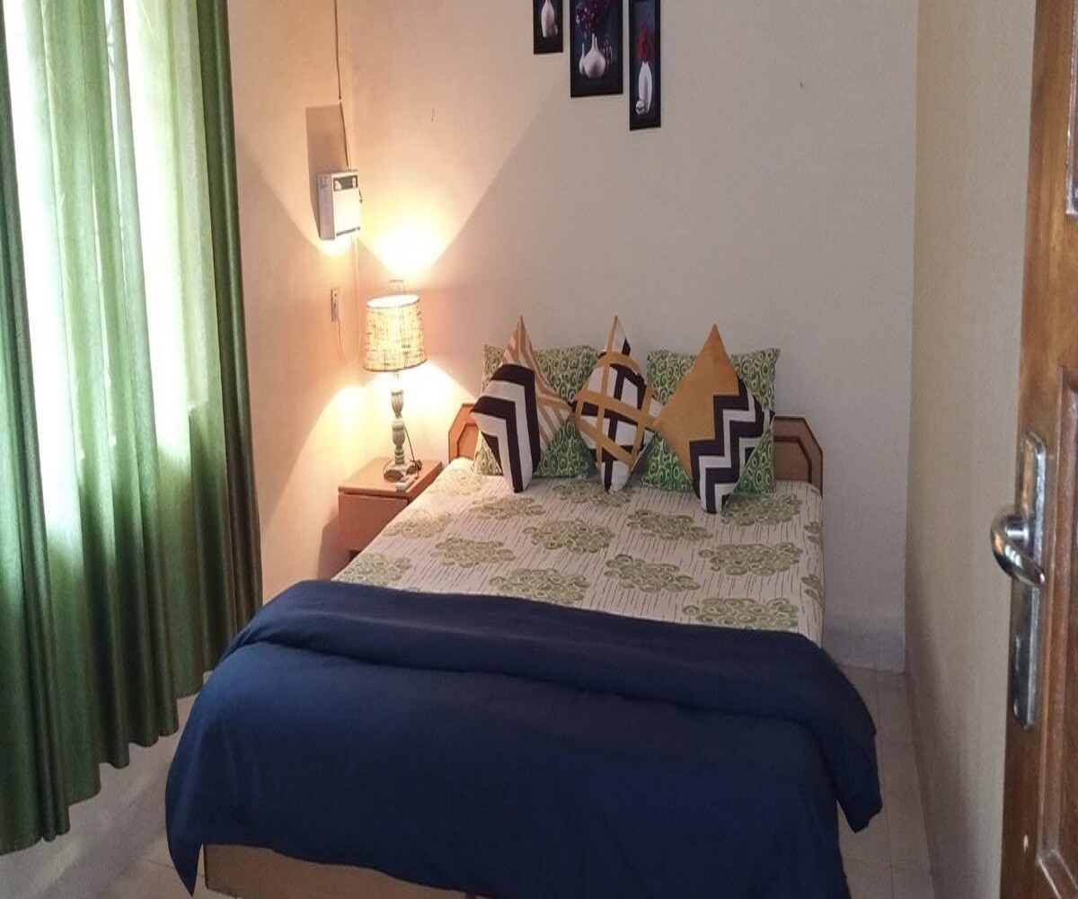 Furnished 2BHK Near Calangute Beach AC WIFI UPS - Tap to explore photos