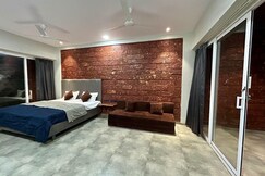 River Stone Resort, Palghar