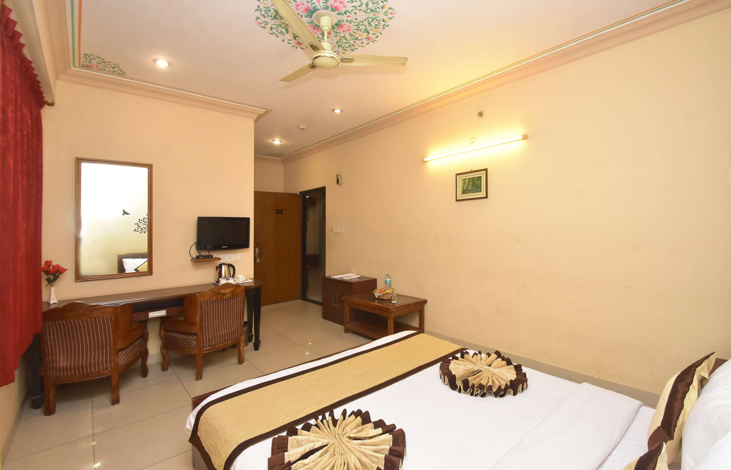 Hotel Amer City Heritage - Tap to explore photos