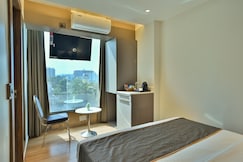 Emersion Residency, Pune