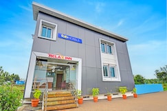 FabHotel Relax Inn, Ranjangaon