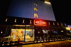 Platinum Studio Nr. Eco Park Gate., Kolkata