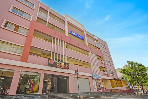 FabHotel Cube