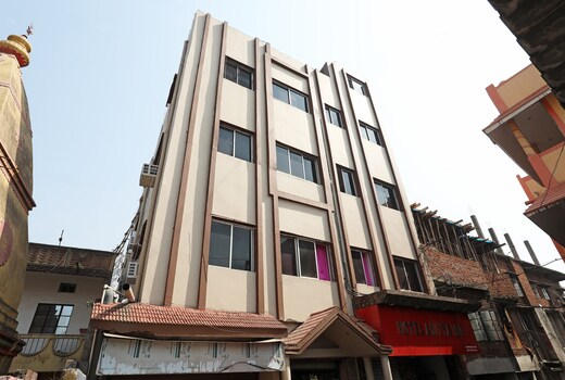 Collection O Aditya Inn