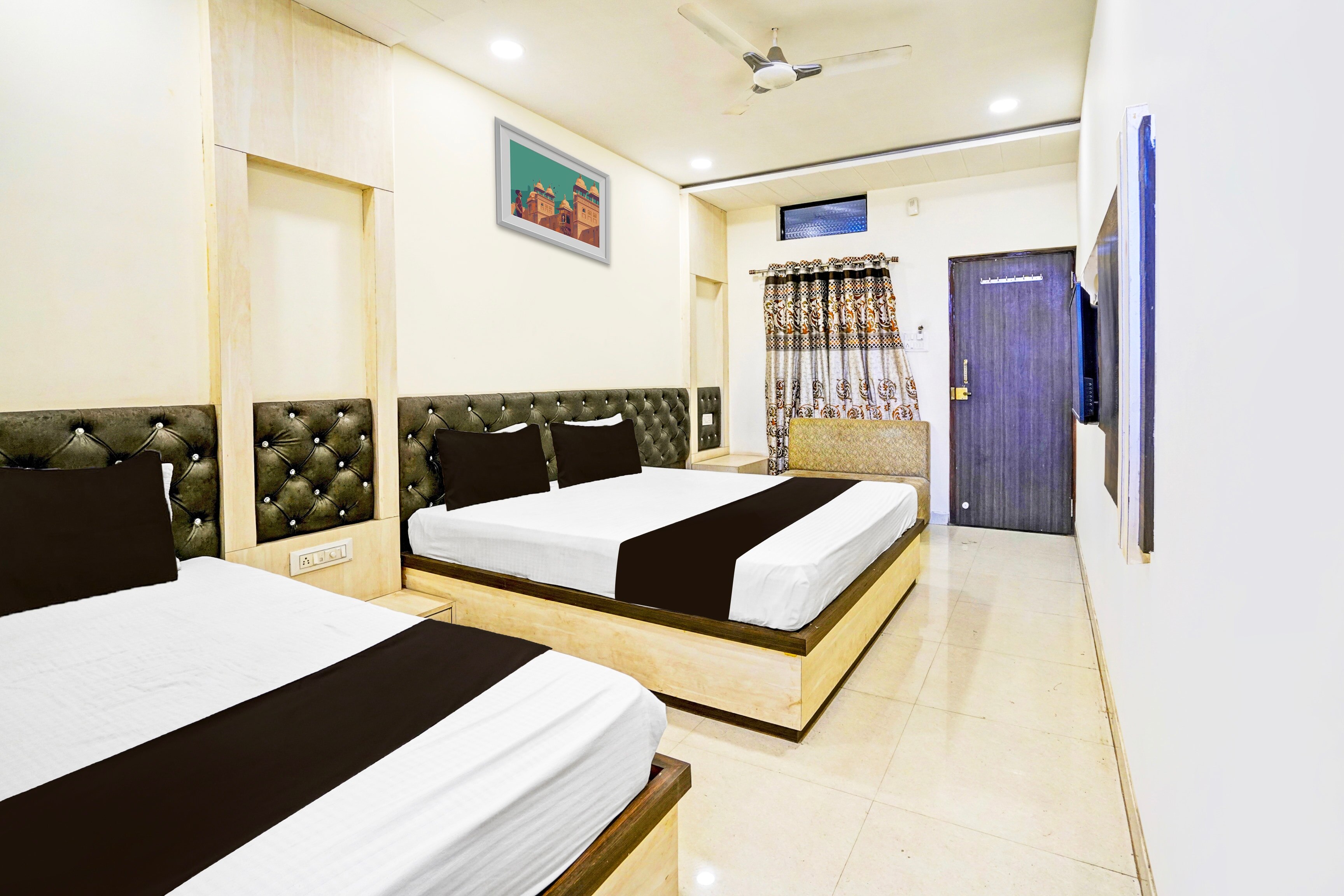 Hotel O Shri shiva palace - Tap to explore photos