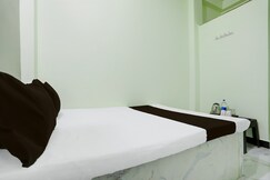 SPOT ON Nb Hotel, Kalmeshwar