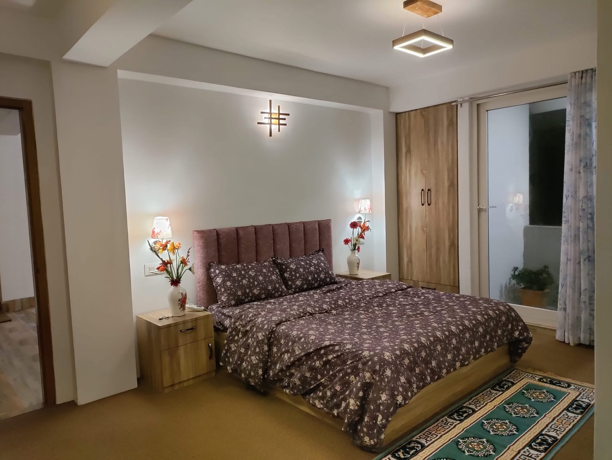 Hazelwood|| Entire 2BHK With Attached Kitchen - Tap to explore photos