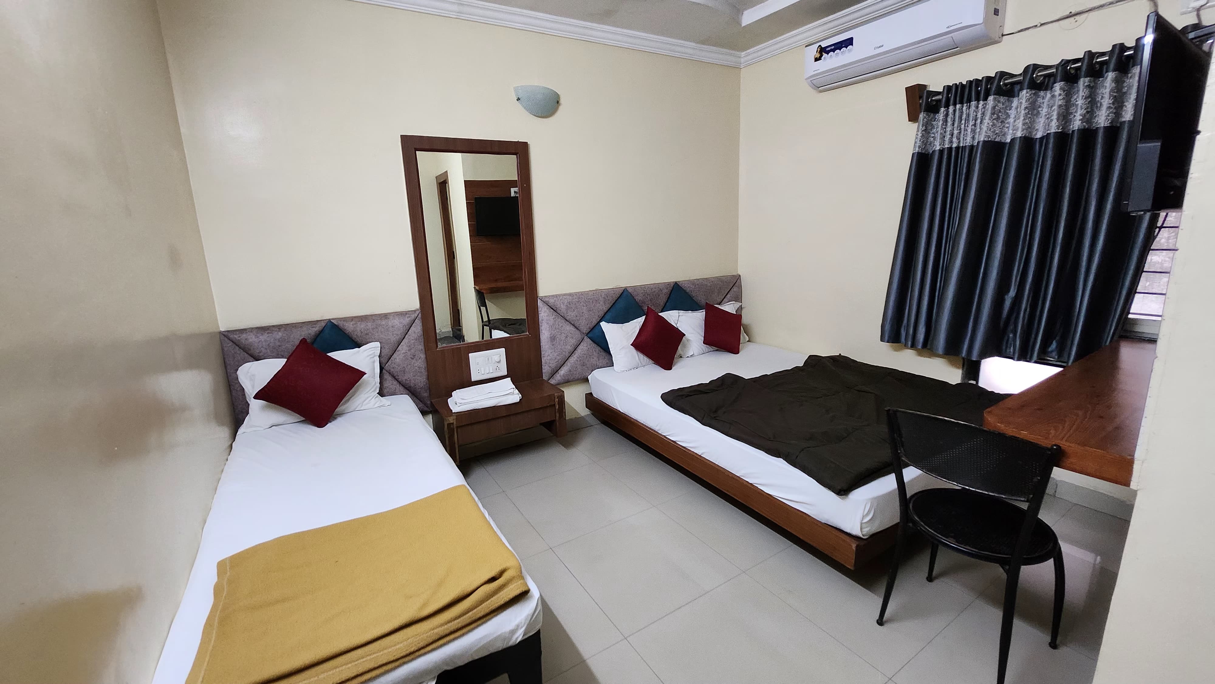 Triple Bed Ac Room 1