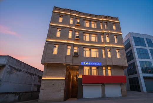 FabHotel Iconic Residency