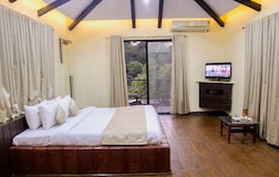 full villa (8 ac rooms bungalow)