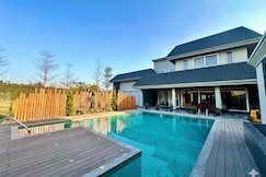 Homiestays Pinewood Farm, Delhi