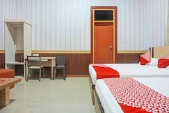 Collection O 91488 Hotel Lingkarsut Jeneponto Near Patung kuda, Jeneponto, Makassar