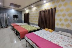 Palange Lodge Bhakt Niwas, Osmanabad
