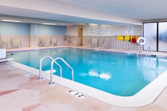 Holiday Inn Hotel & Suites WARREN, Macomb