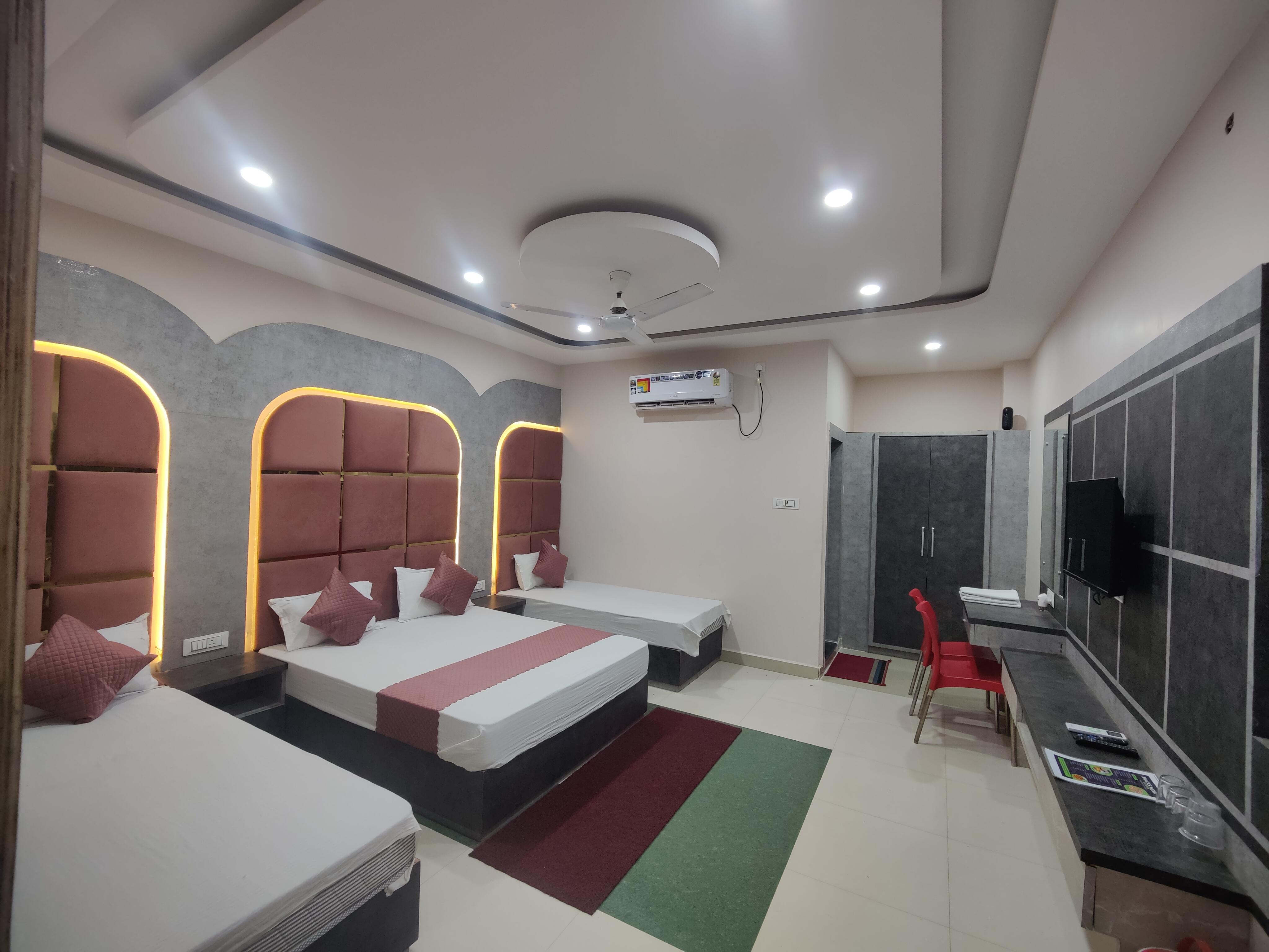 Hotel Kesar - Tap to explore photos