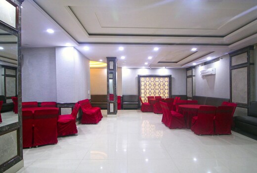 Hotel O Blessings Inn