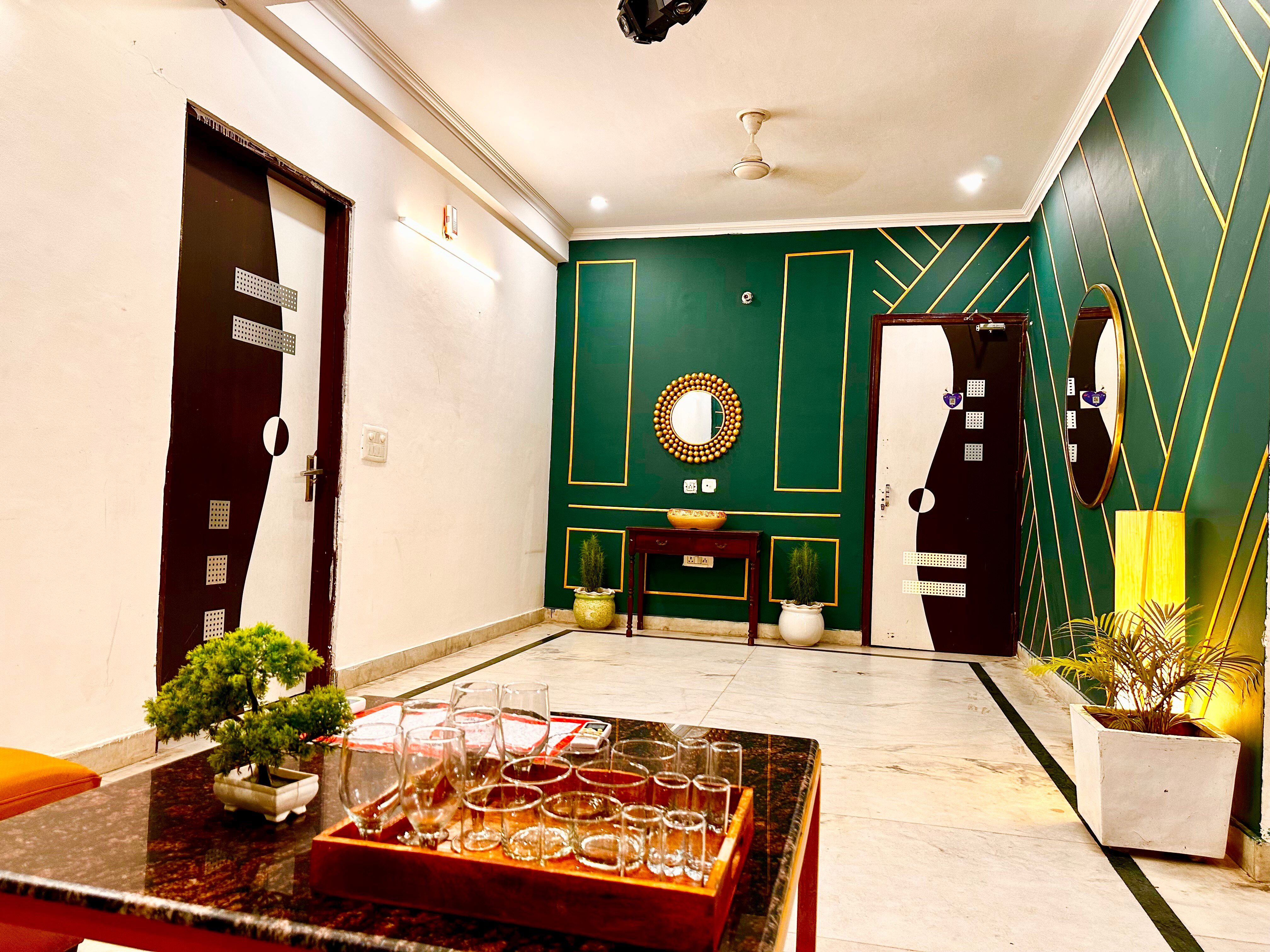 Instay 1525 | 2BHK Apt and Private Theatre/ 3BHK Apt - Tap to explore photos