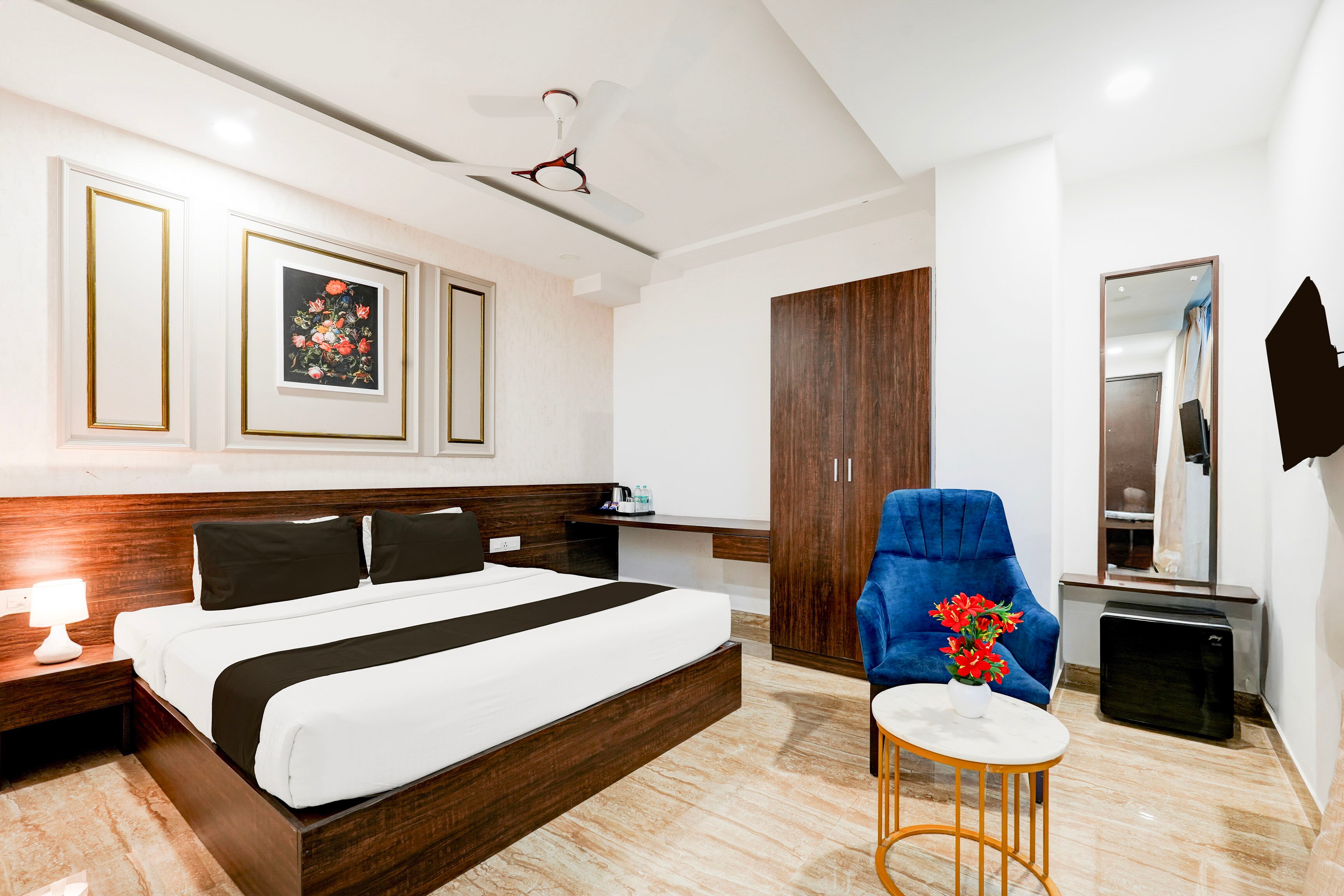 Townhouse Oak AECS Formerly Bangalore Times - Tap to explore photos