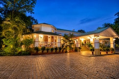 MPT Champak Bungalow, Pachmarhi (@Boat Club Lake), Parasia