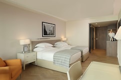 Movenpick Hotel Beirut, Beirut