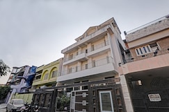 Hotel O Kk Guest House, Lucknow