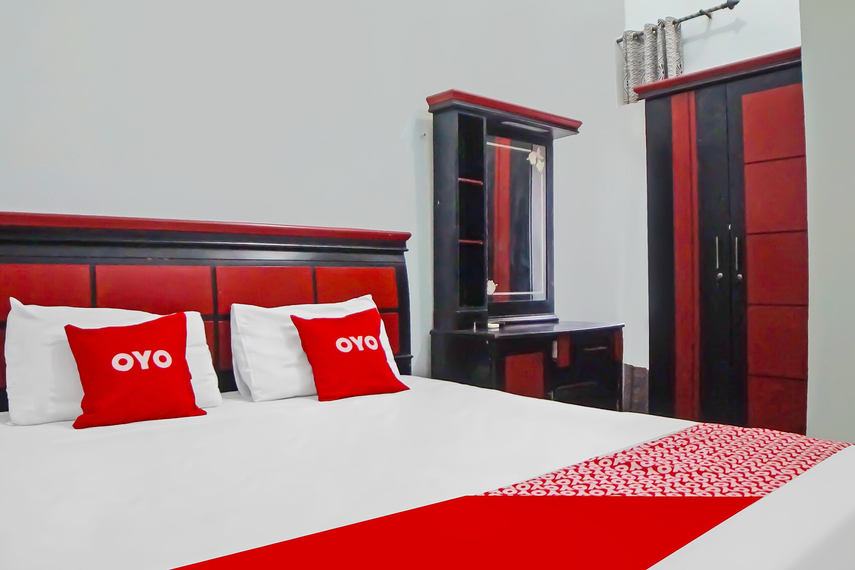 OYO 92384 Homestay Vip - Tap to explore photos