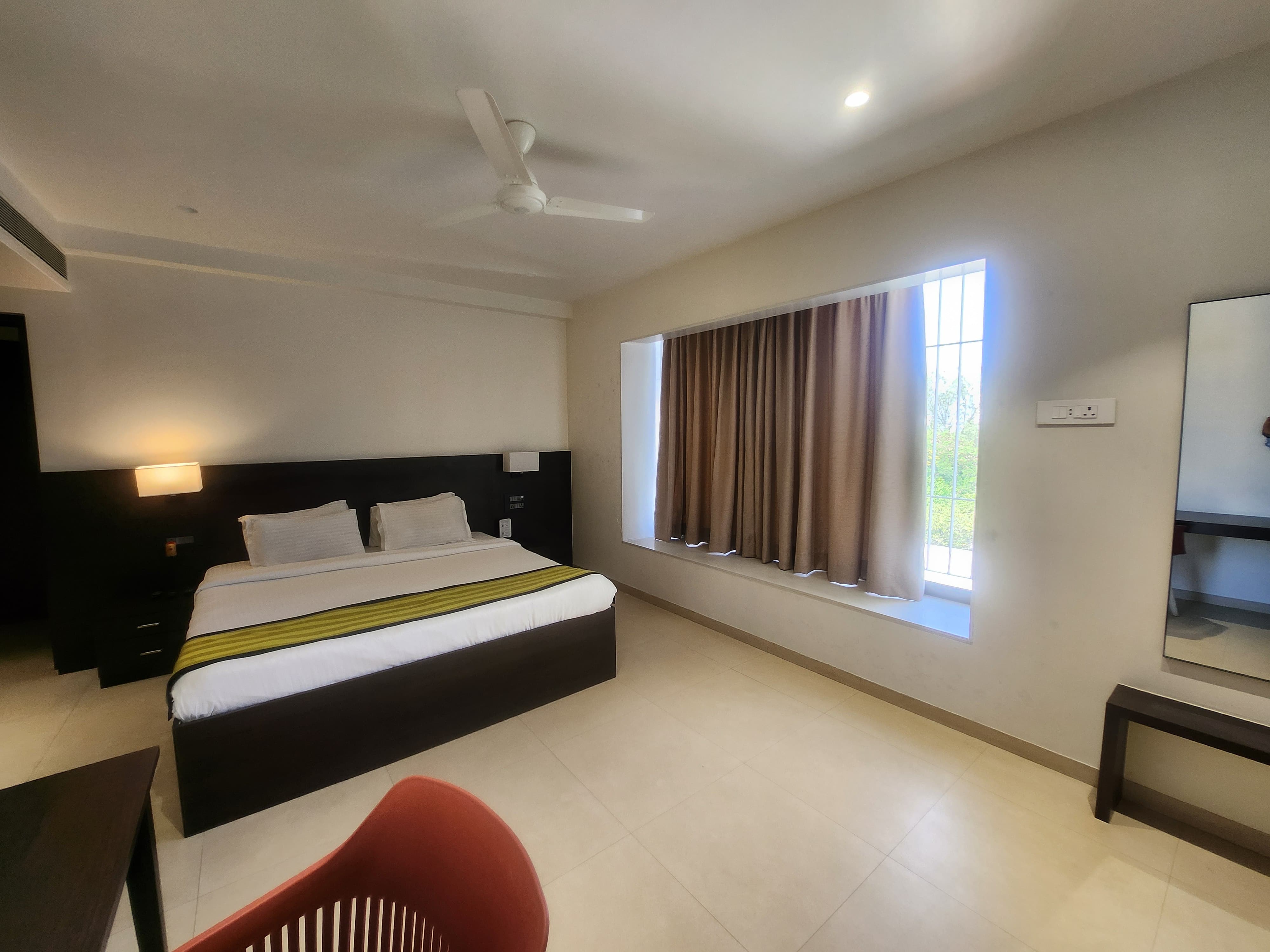 Freesia Residency by Express Inn 3