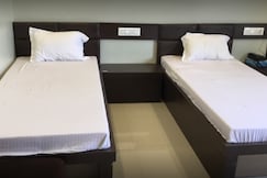 V EXECUTIVE HOTEL, Khamgaon