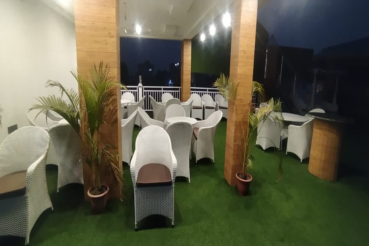 Hotel Poddar Residency - Tap to explore photos
