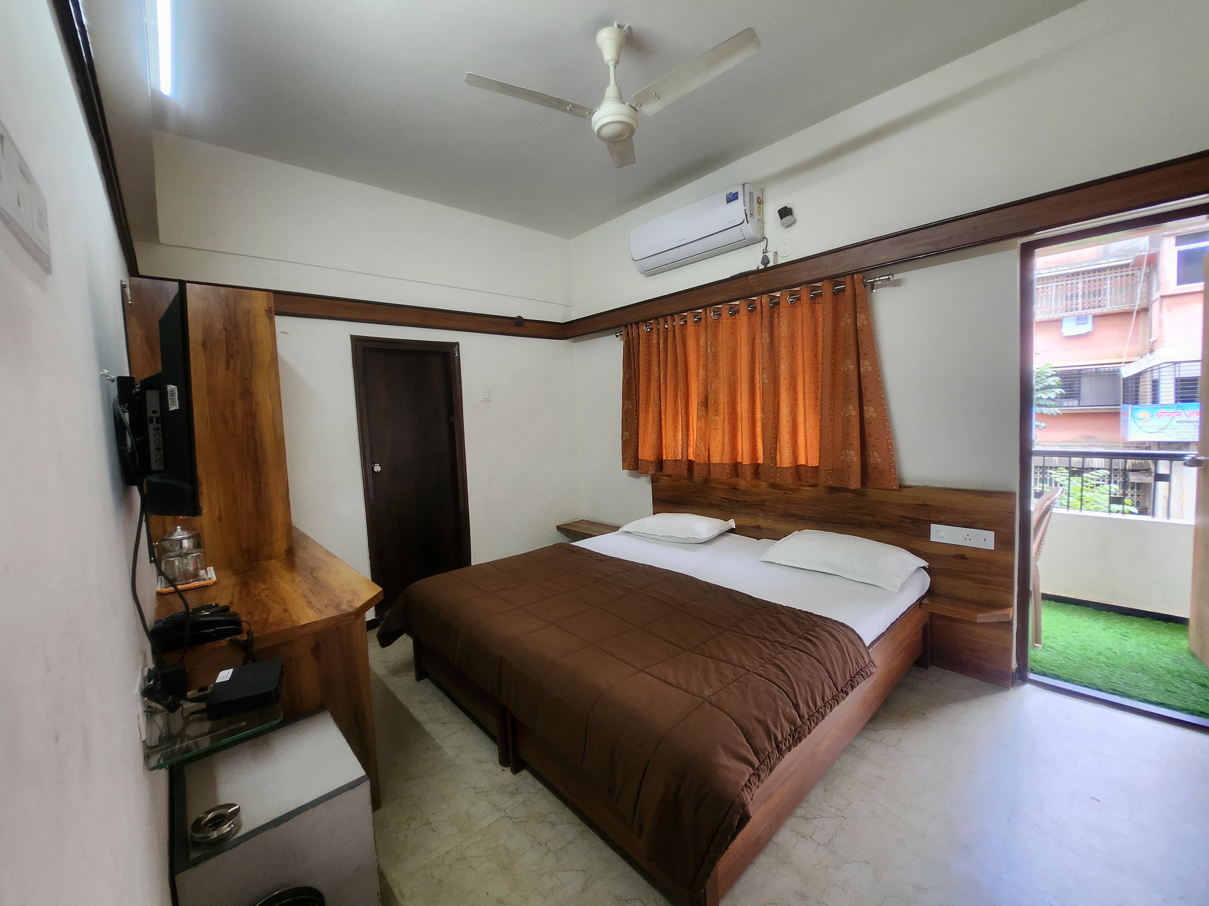 AC Room 1