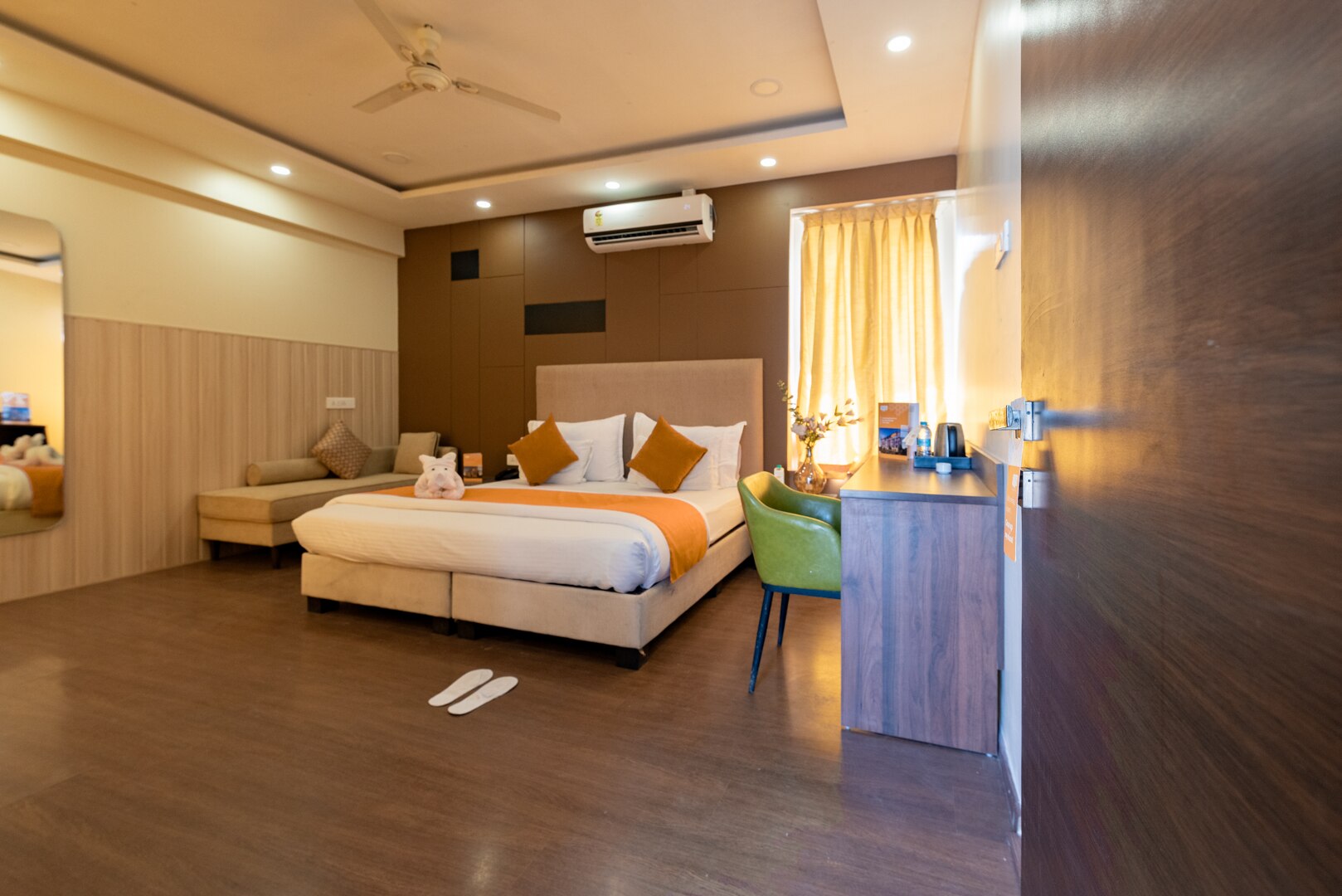Isuite Luxor Undri Pune Hotel Price Address Reviews