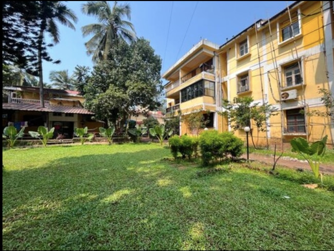 Rightstay 1BHK at Beiramar Complex Baga Titos Lane - Tap to explore photos