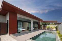 Sunday Sea Two Pool Villa Pattaya, Pattaya