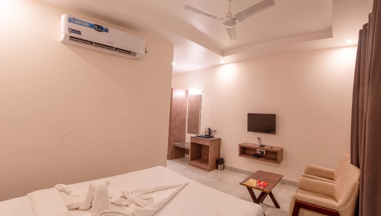 Hotel Sunshine Bazpur - Tap to explore photos