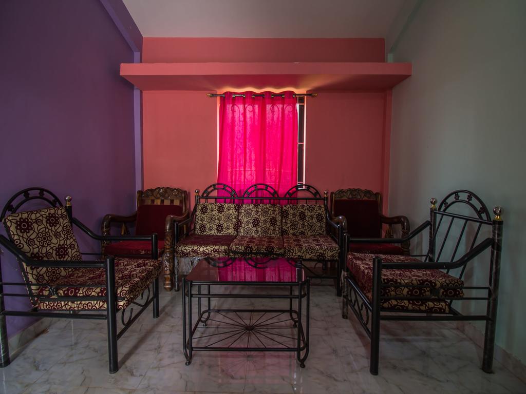 Sun Guest House & apartment - Tap to explore photos