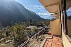 Apple garden Guest House, Kasol
