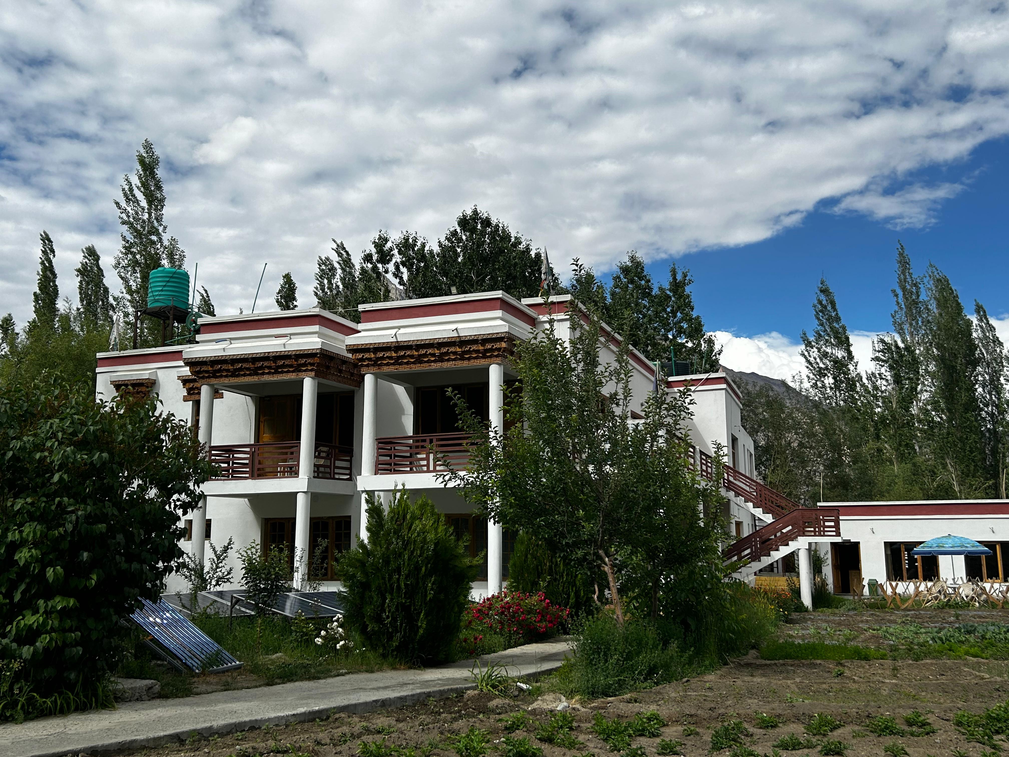 Photo 3