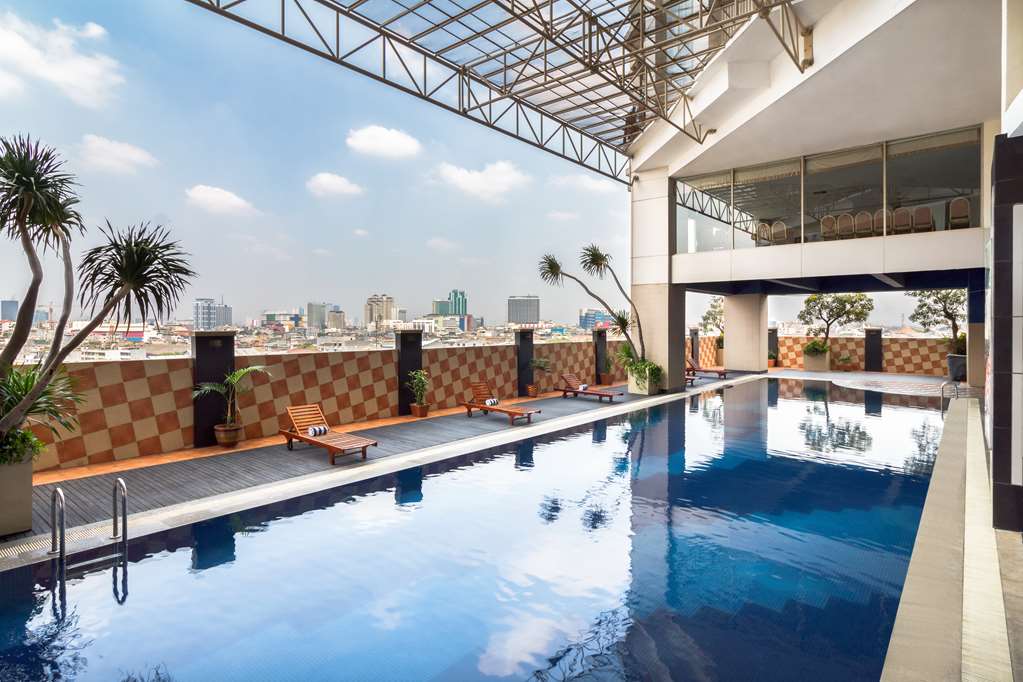 Best Western Mangga Dua Hotel & Residence - Tap to explore photos