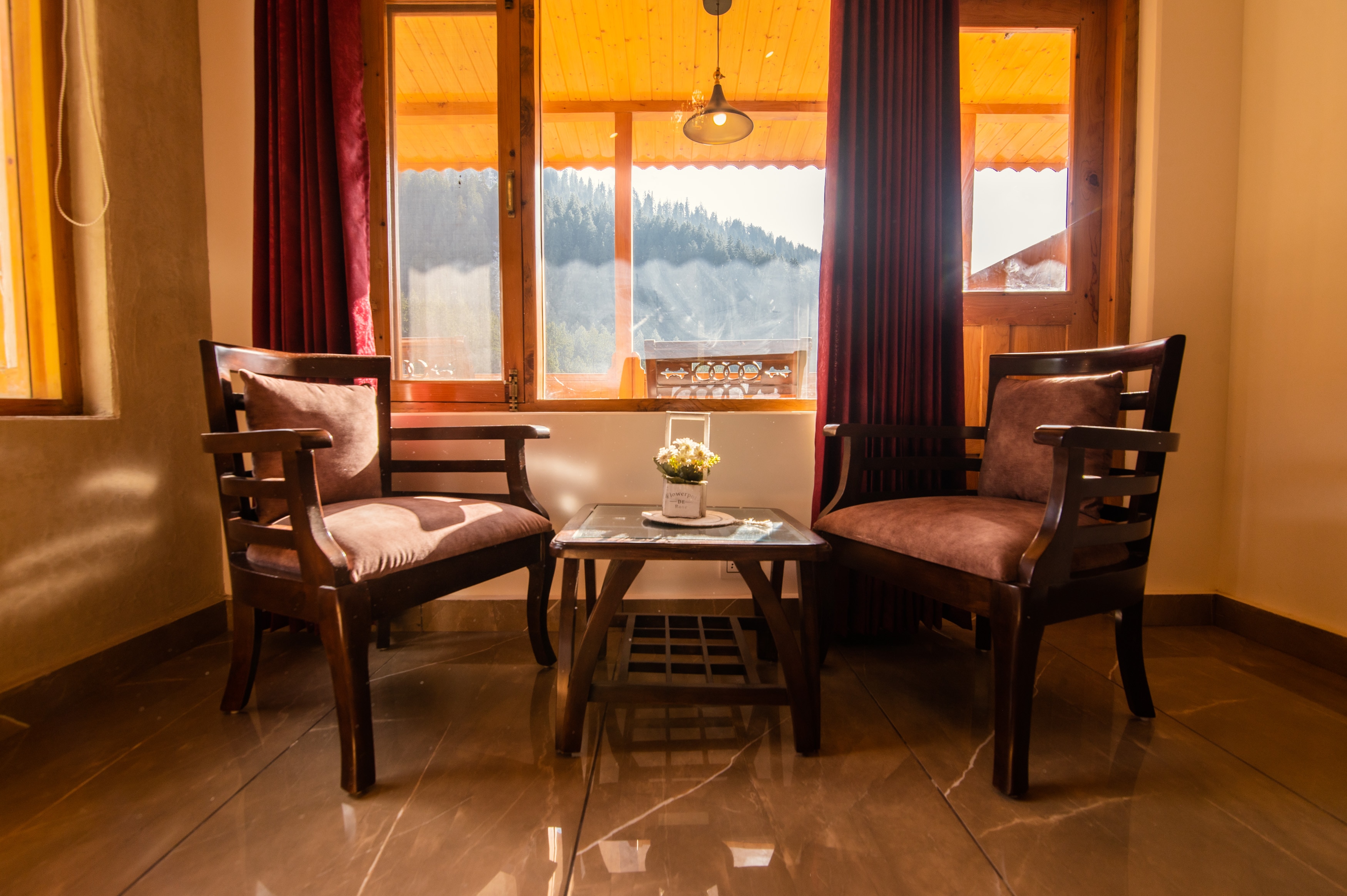 Manali Outskirts Villa - Tap to explore photos