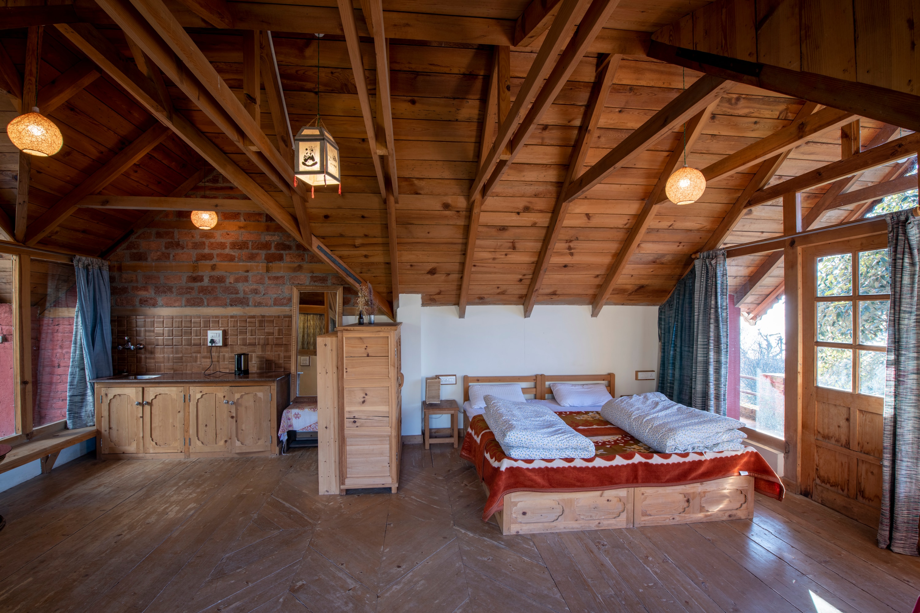 Mountain View Room With Terrace Near Dharamshala - Tap to explore photos