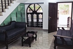Marina Bay 5BR AC Beachside Villa with Wi Fi, Varkala