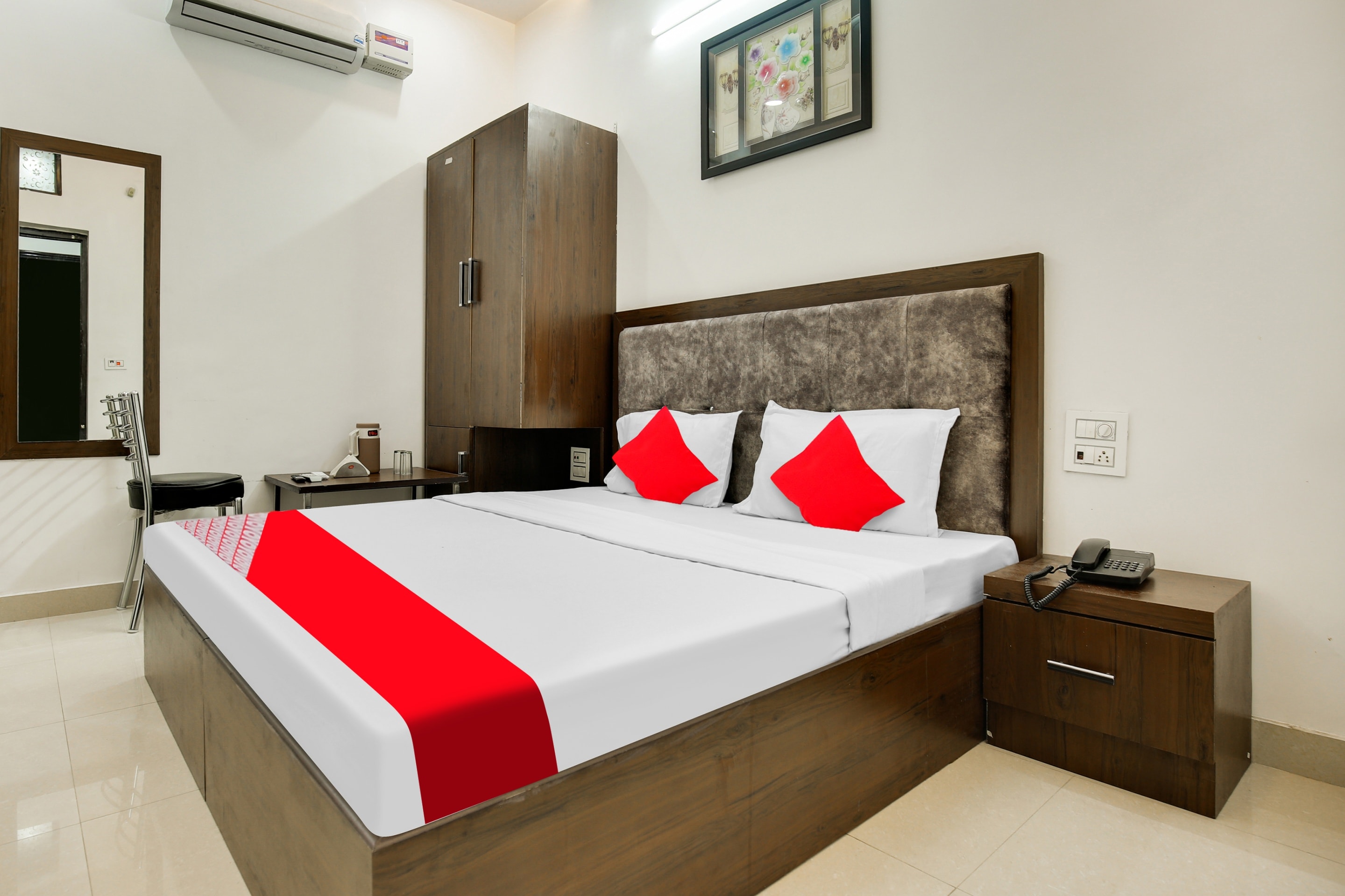 Hotel O King Star Residency - Tap to explore photos